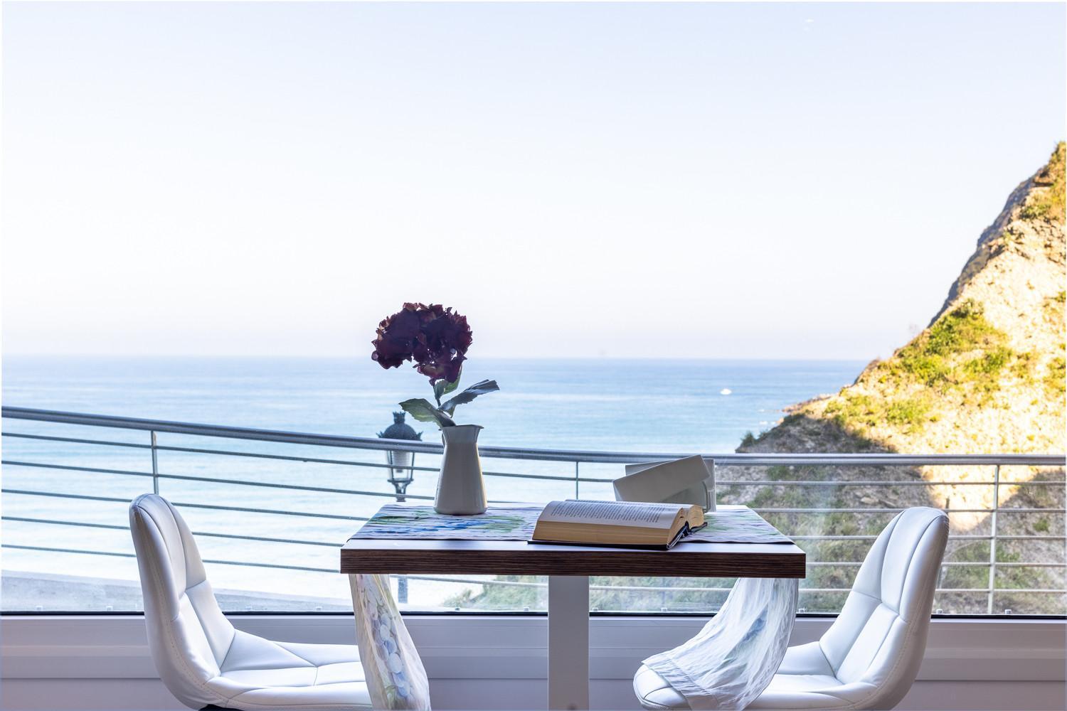 Apartamentos Kresala - Vistas Al Mar Getaria Exterior photo